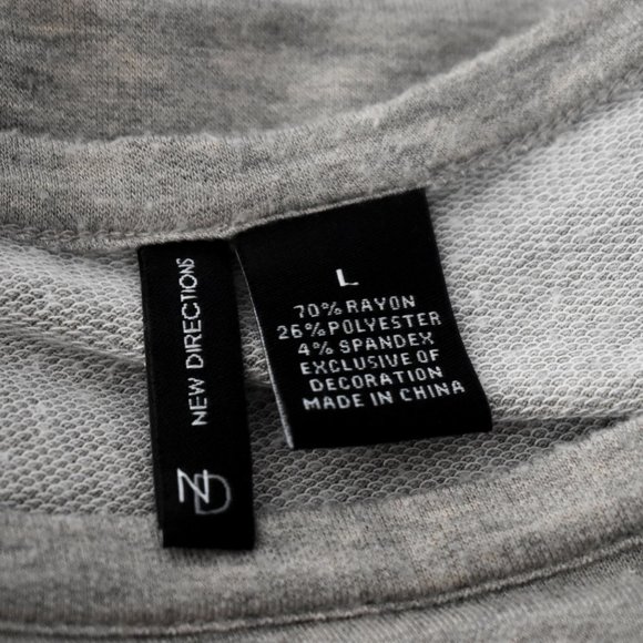 New Directions Detailed Top - Picture 3 of 4